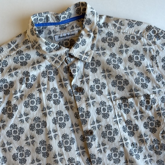 Tommy Bahama Other - Tommy Bahama Tan Gray Floral Silk Cotton‎ Short Sleeve Button Shirt Mens Large